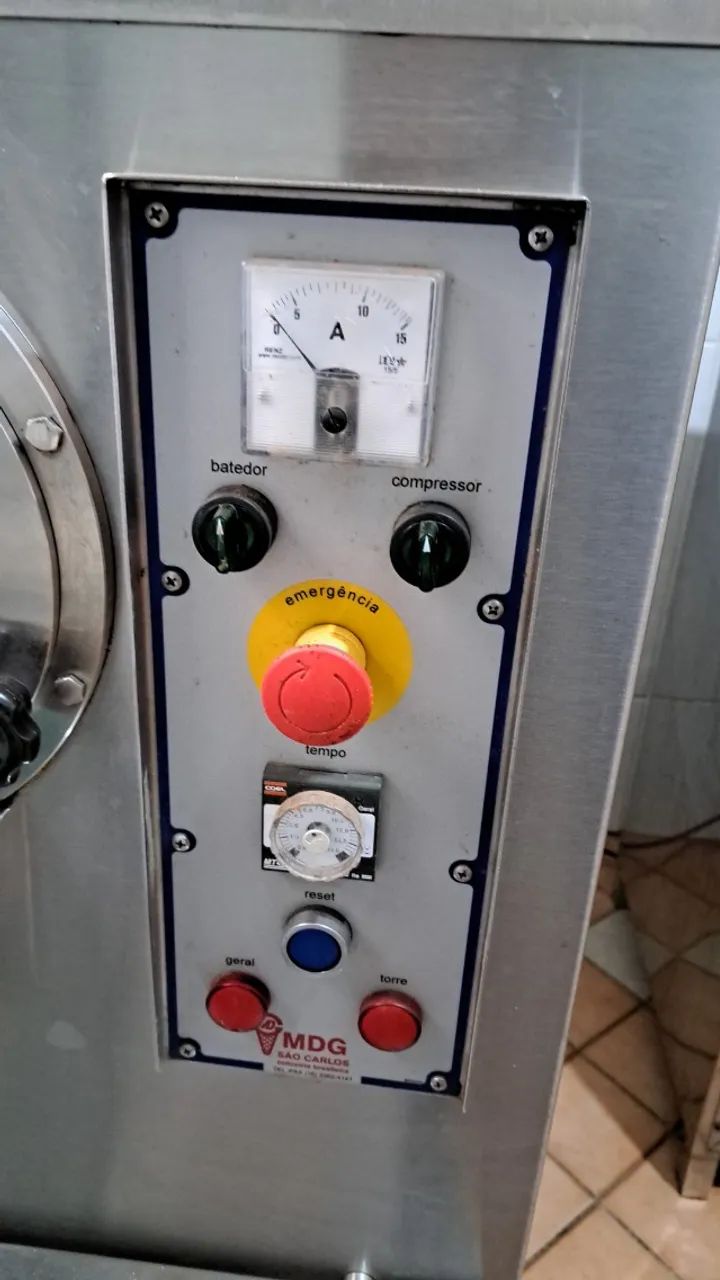 Maquina produtora de sorvetes