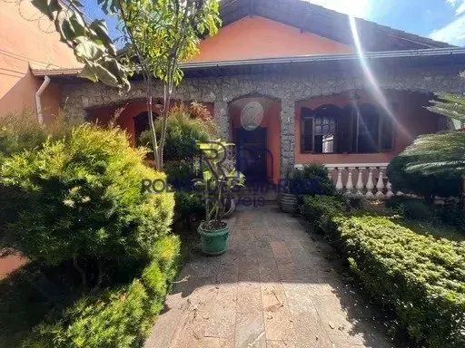 Casa à venda com 04 quartos no bairro Bonfim