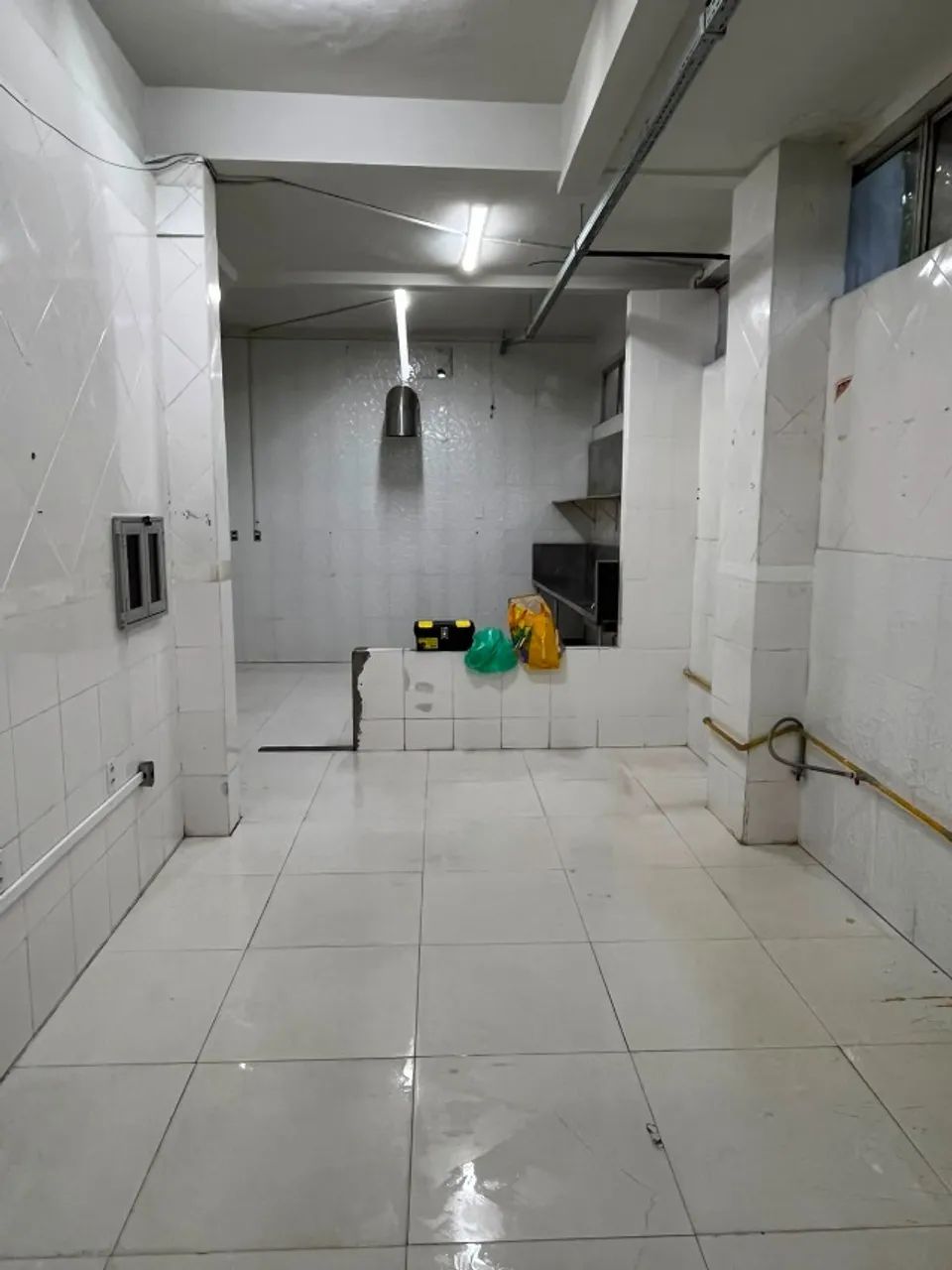 Sala Comercial 220m² em Avenida no Adrianopolis - Foto 5