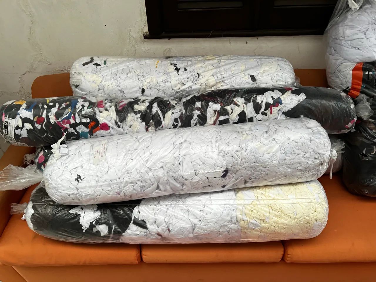 Enchimento Saco de Pancada Retalhos.