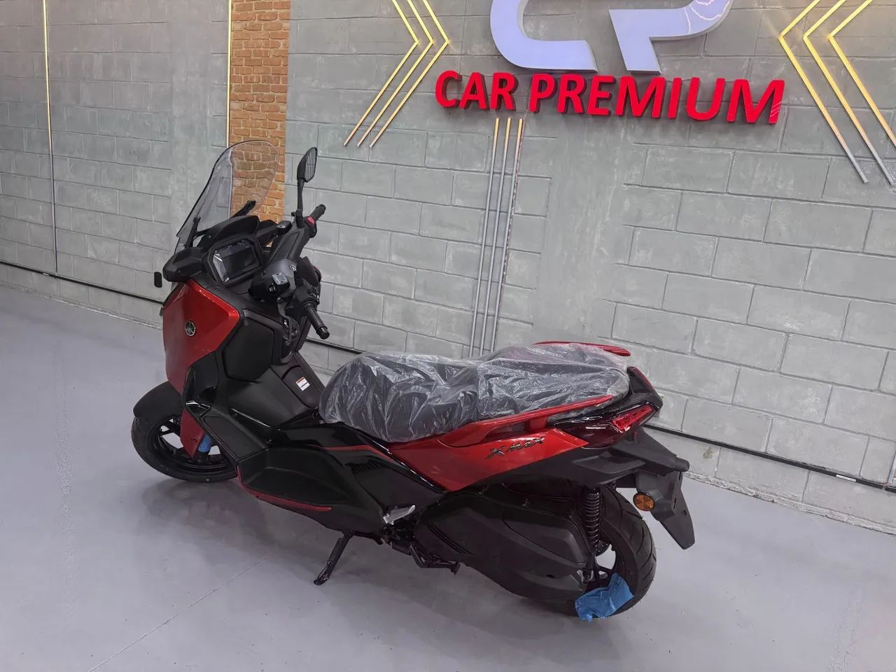 Yamaha Xmax 300 connected abs 2027 - Foto 4