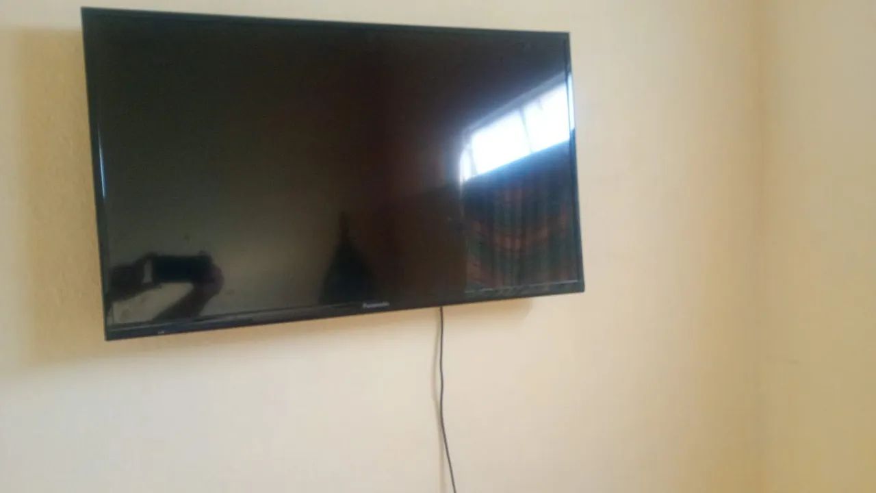 Vende-se televisão Panasonic 