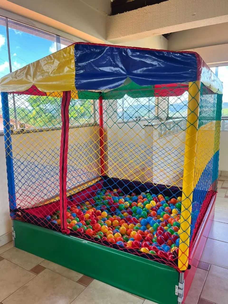 Aluguel - piscina de bolinhas infantil completa 