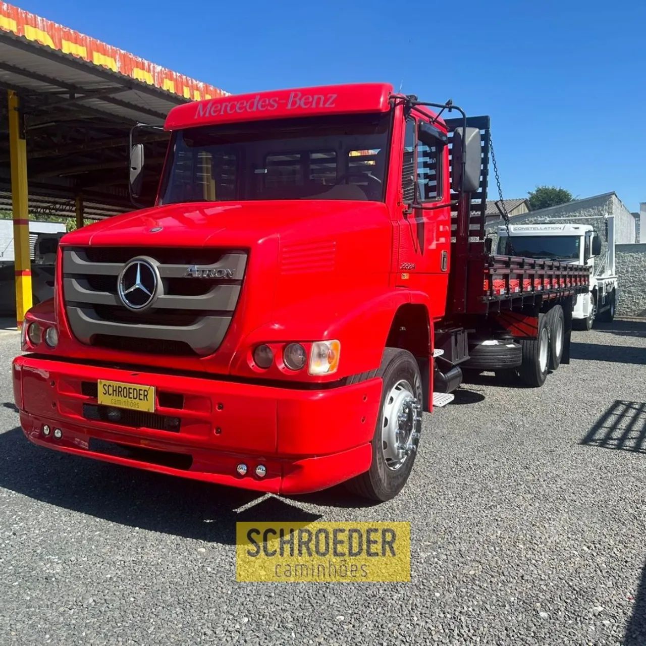 Mercedes Benz Atron 2324