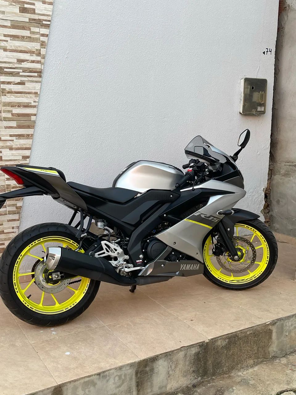 Yamaha R15 - Foto 5