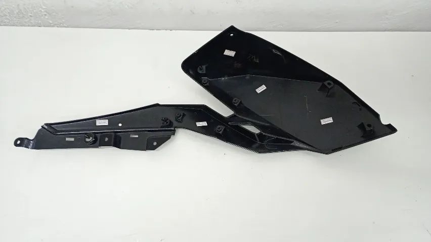 aki00 Carenagem Acab Entre Bancos Kawasaki Ninja 300 13-18c/avaria(403