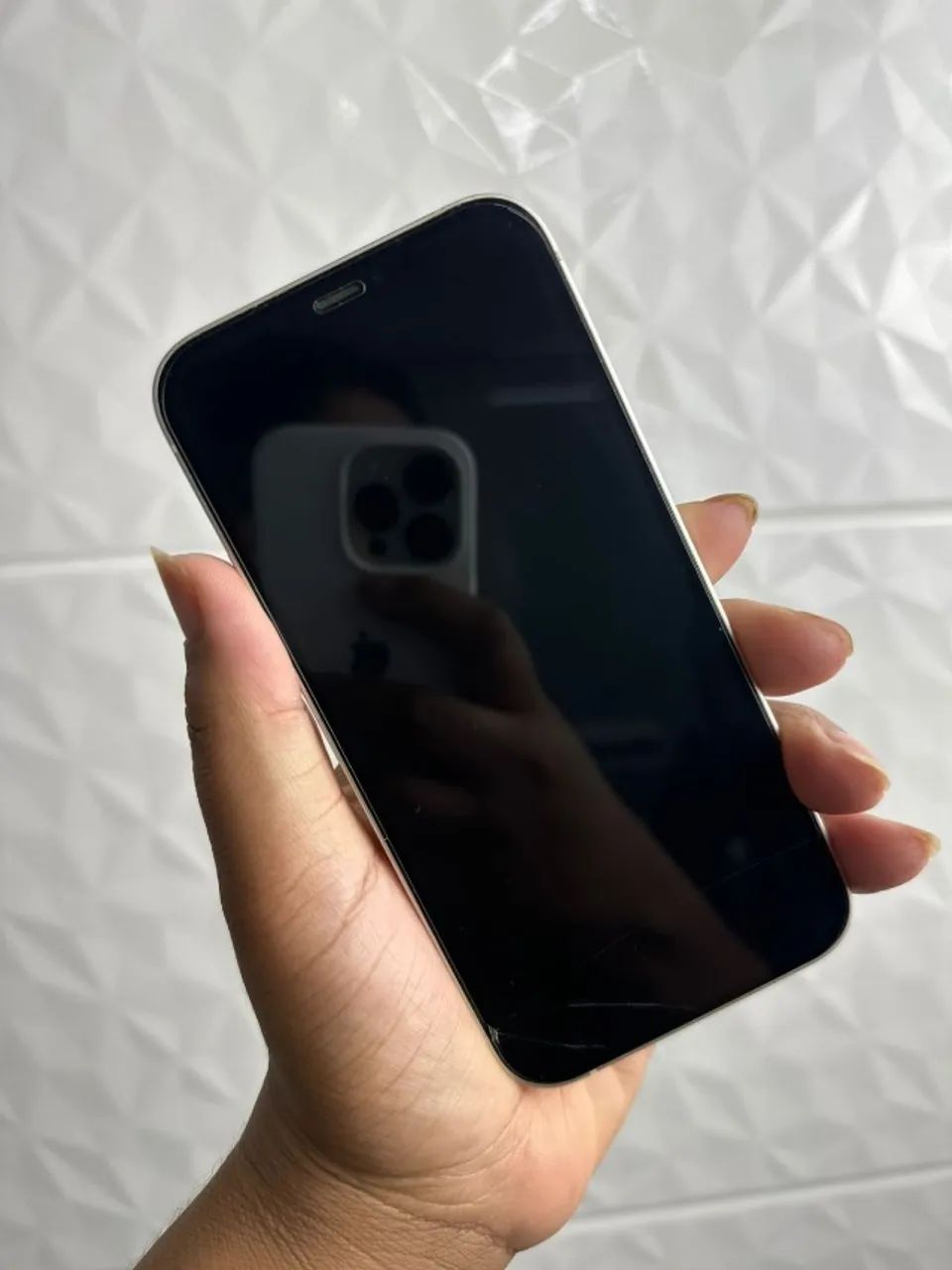 iPhone 12 64g - celular muito conservado e todo preservado