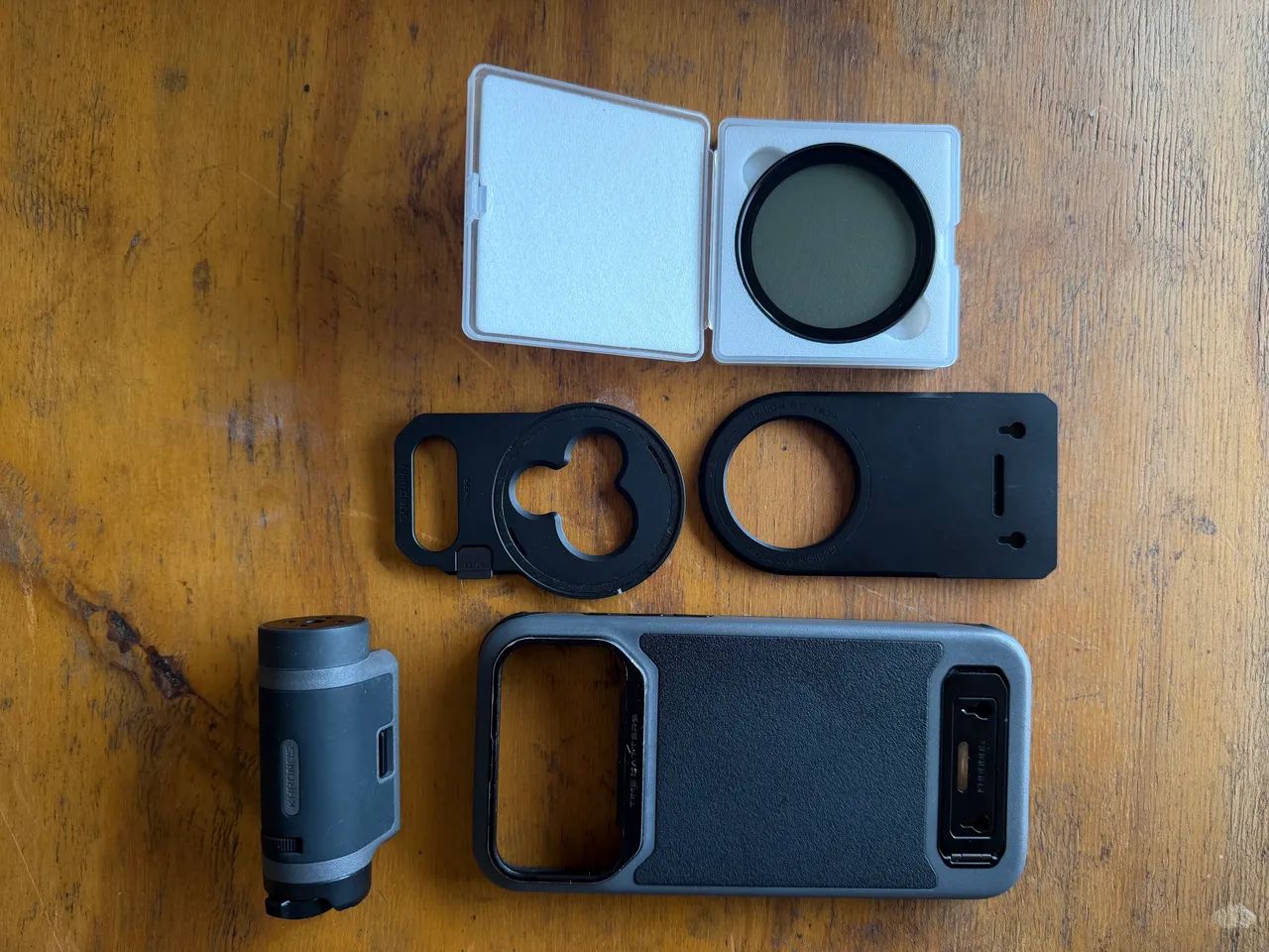 Case Tilta Khronos Lite para iPhone 17 Pro Max (Ainda não tem no Brasil) - Foto 4