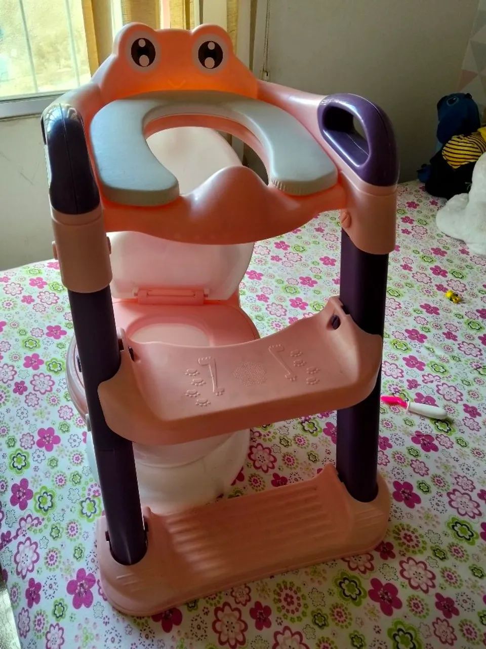 Kit para ajudar no desfralde penico e redutor com escada - Foto 5
