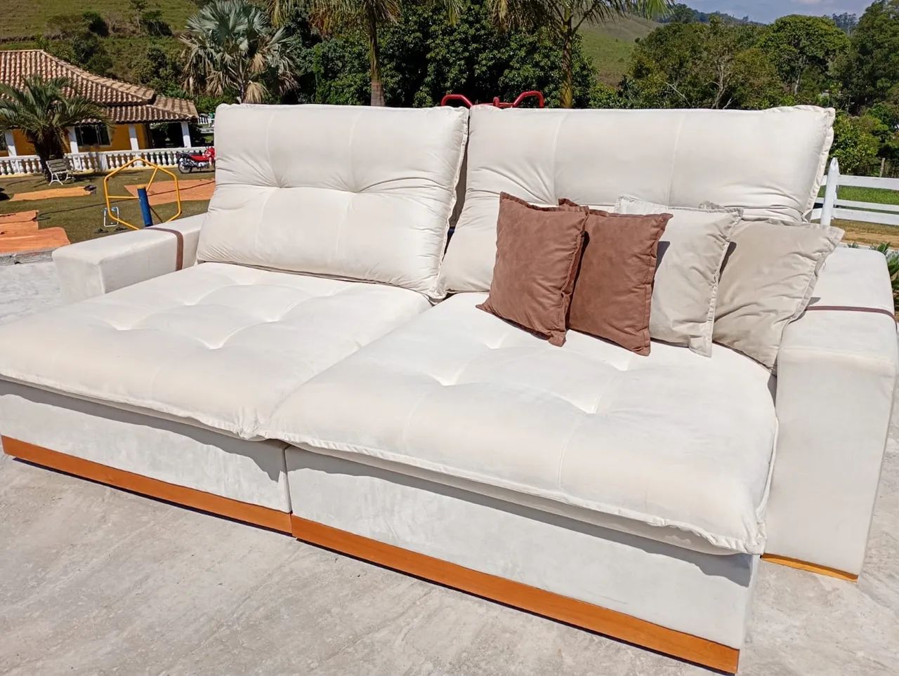 Sofa de luxo 2,90 bege claro lindo !!