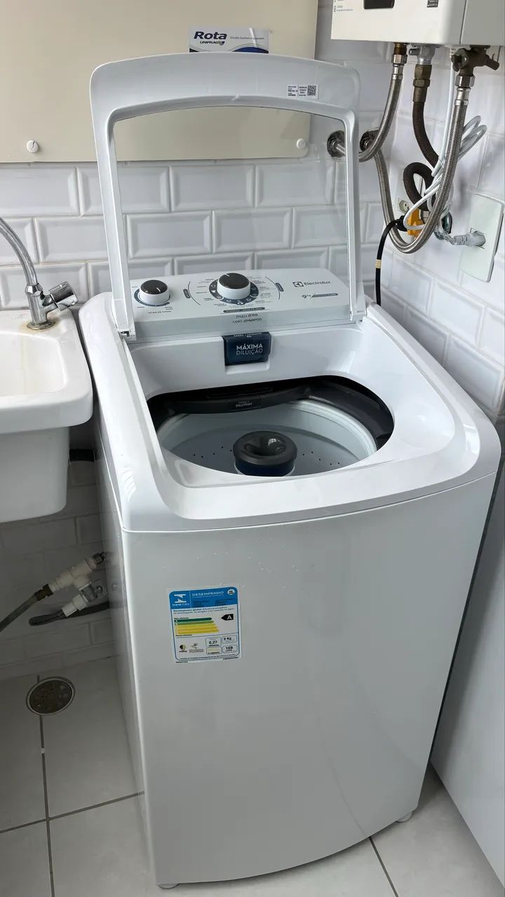 Máquina de lavar roupas EXCELENTE 
