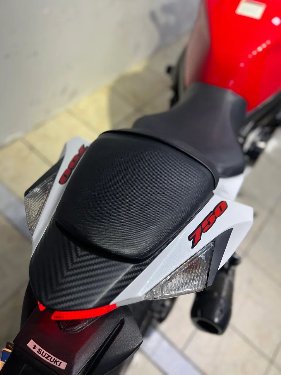 GSX-R 750 SRAD - Foto 4