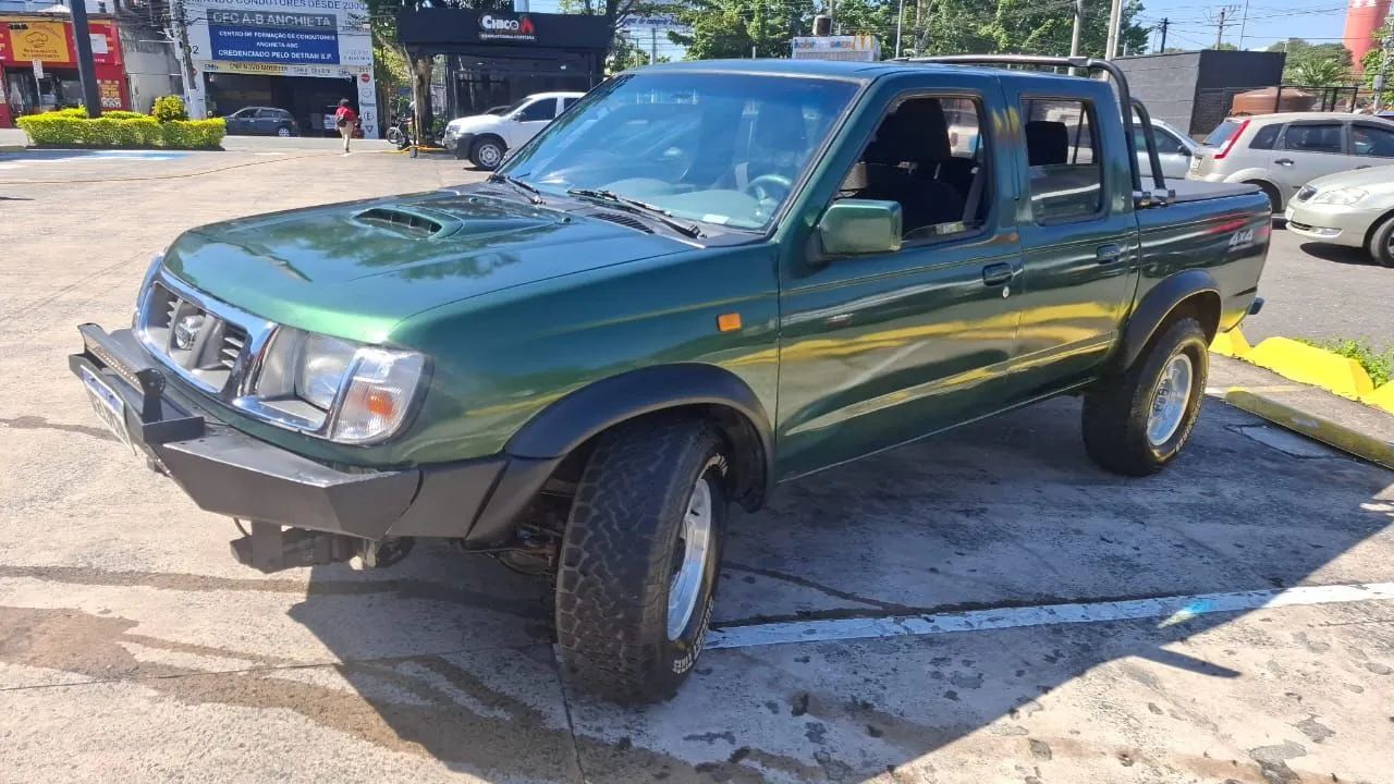 Nissan Frontier Frontier XE/ XE TIT. CD 4x4 2.8 TDI Dies 2002