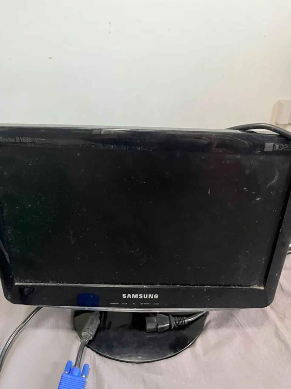 Monitor e um Teclado - Foto 4