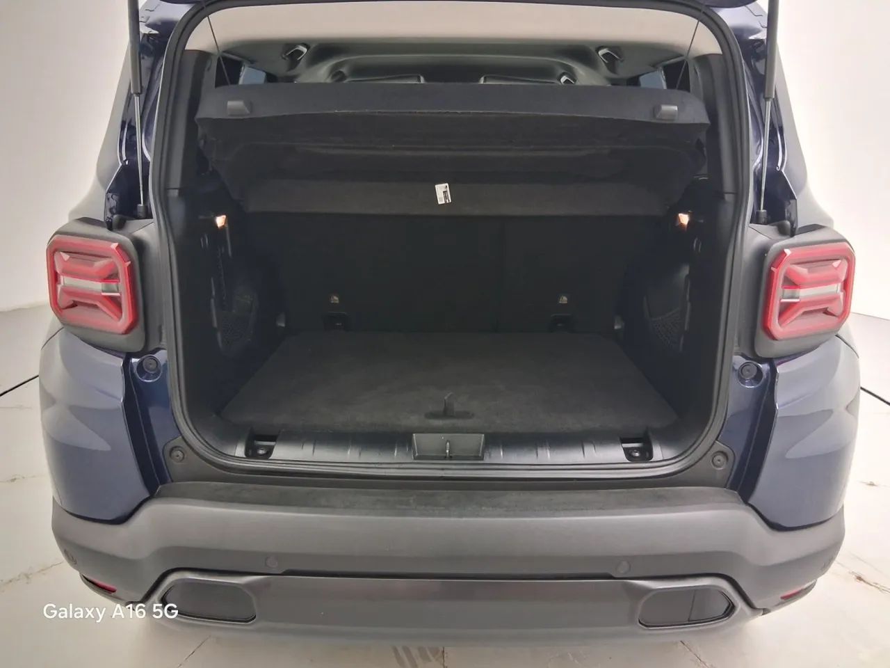 Jeep Renegade Long. T270 1.3 TB 4x2 Flex Aut., foto 9 de 18