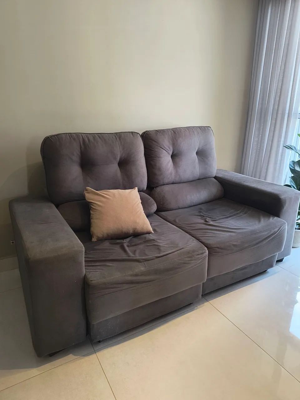 Sofá 2 lugares - 1,80 metro de lagyra - retratil. - Foto 4