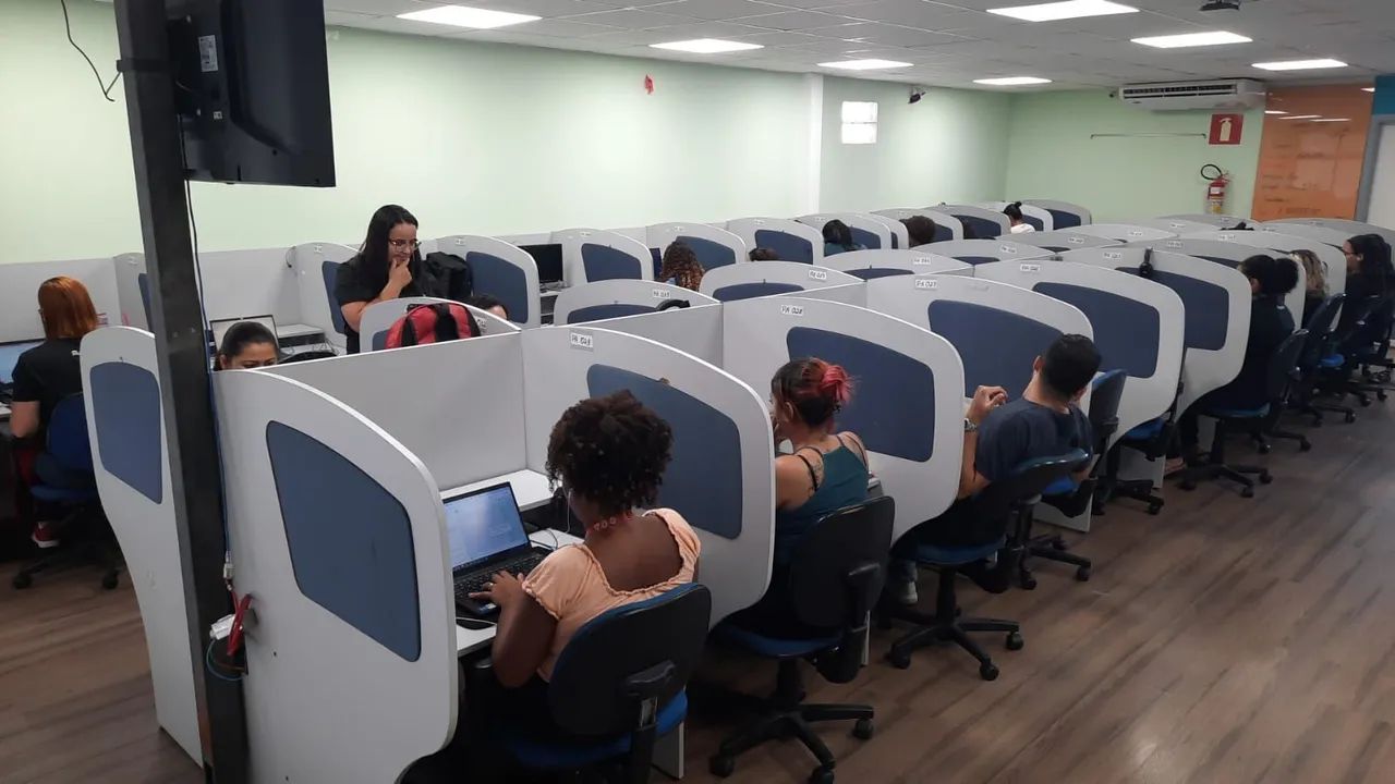 Mesa para call-center 