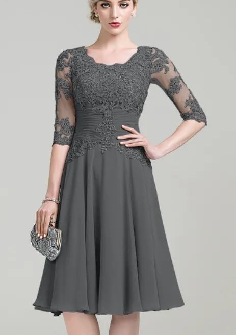 Vestido de festa - Cinza escuro bordado e com renda
