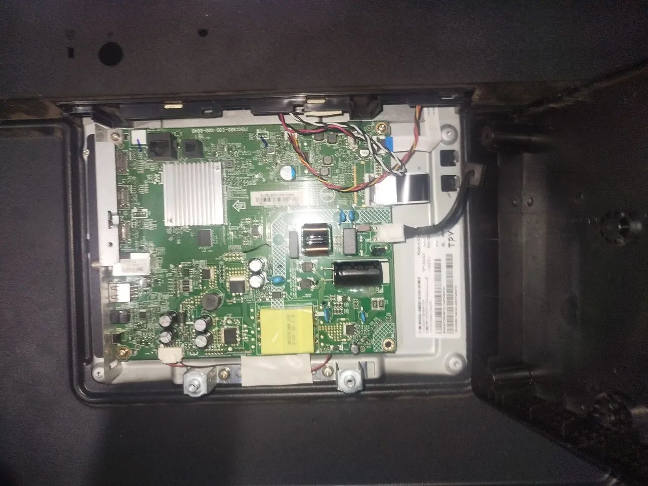 TV ROKU 32 POLEGADAS COM DEFEITO - Foto 2