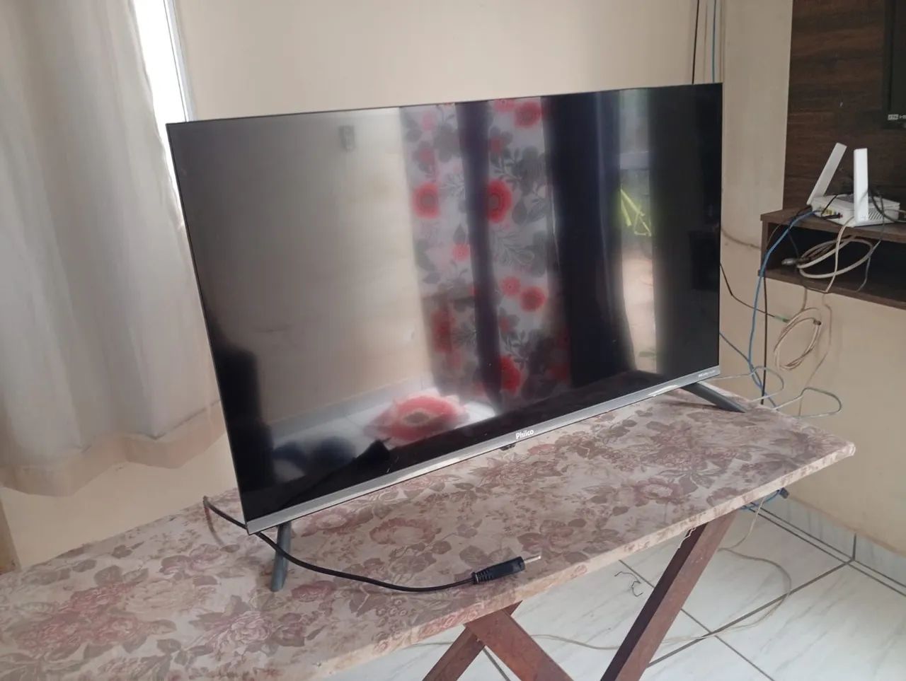 Vendo TV semi nova