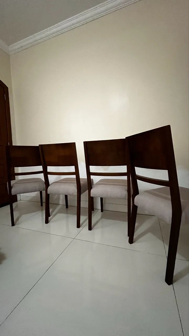 Conjunto 4 cadeiras de Madeira  - Foto 2