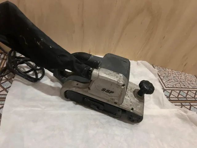 Lixadeira De Cinta 940w Industrial M9400b Makita SSP - Foto 6