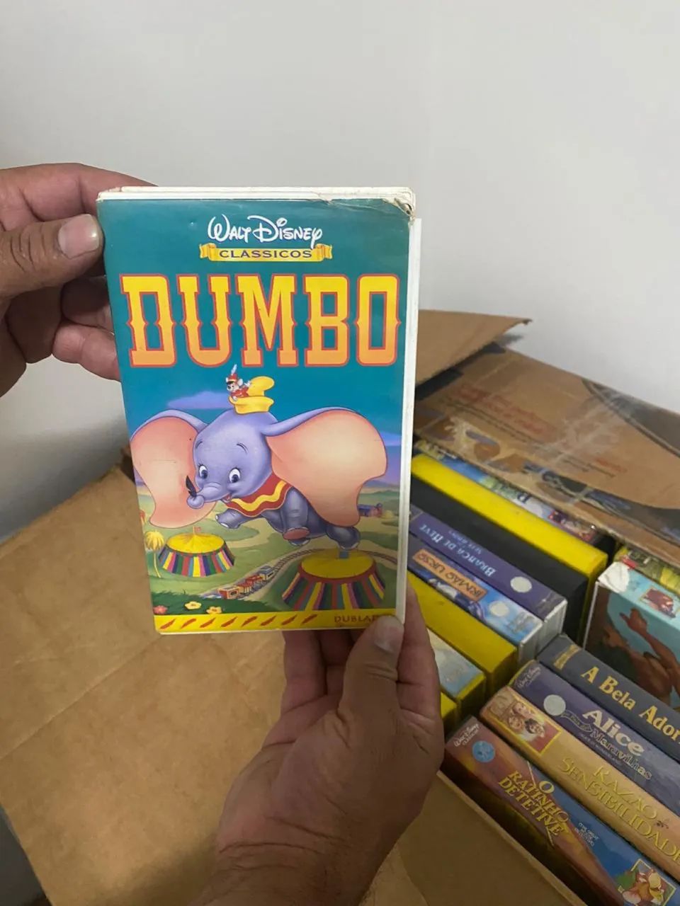 LOTE COM 37 FITAS VHS: DISNEY, XUXA, POKÉMON E CLÁSSICOS - Foto 5