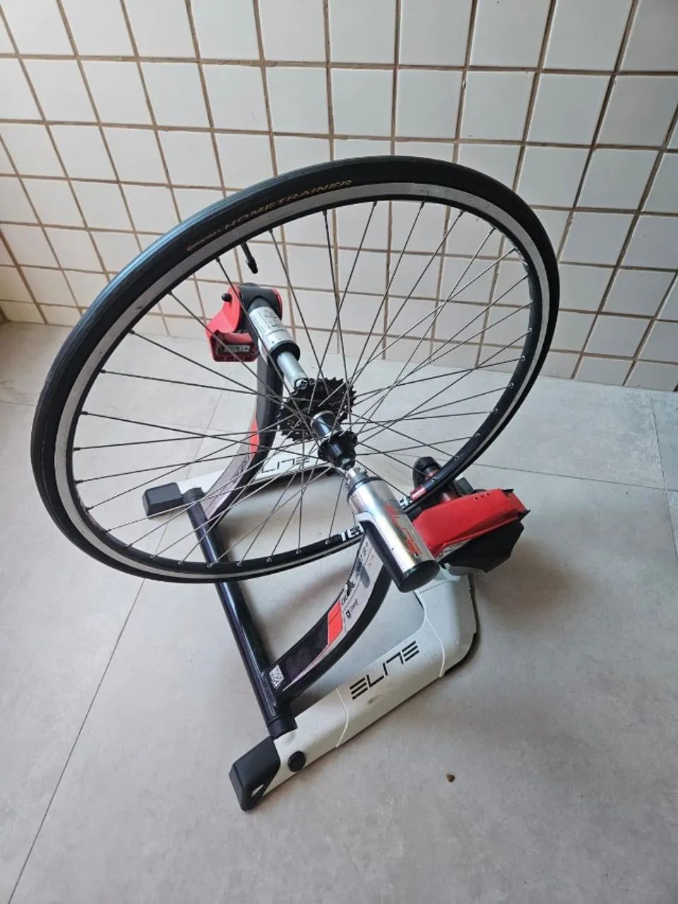 Rolo de treinamento e Pneu Aro 29