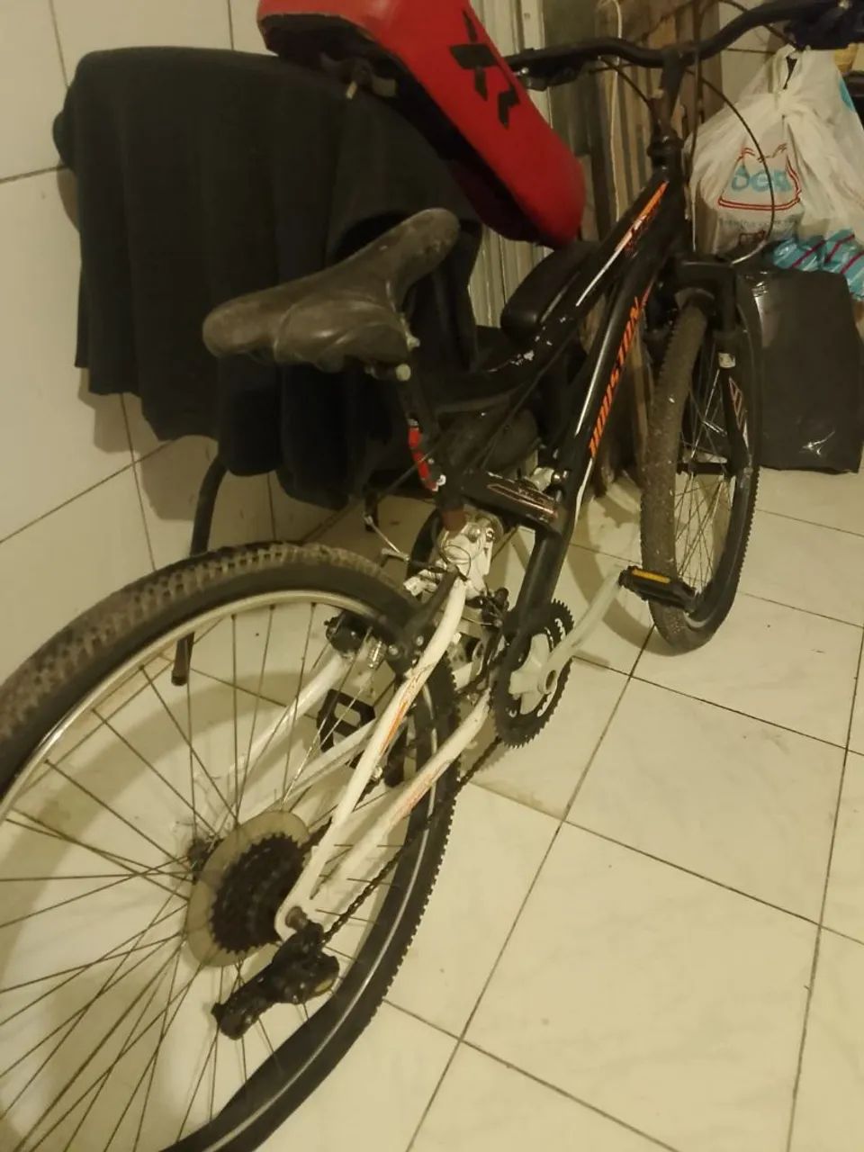 Vendo bicicleta com banco XR