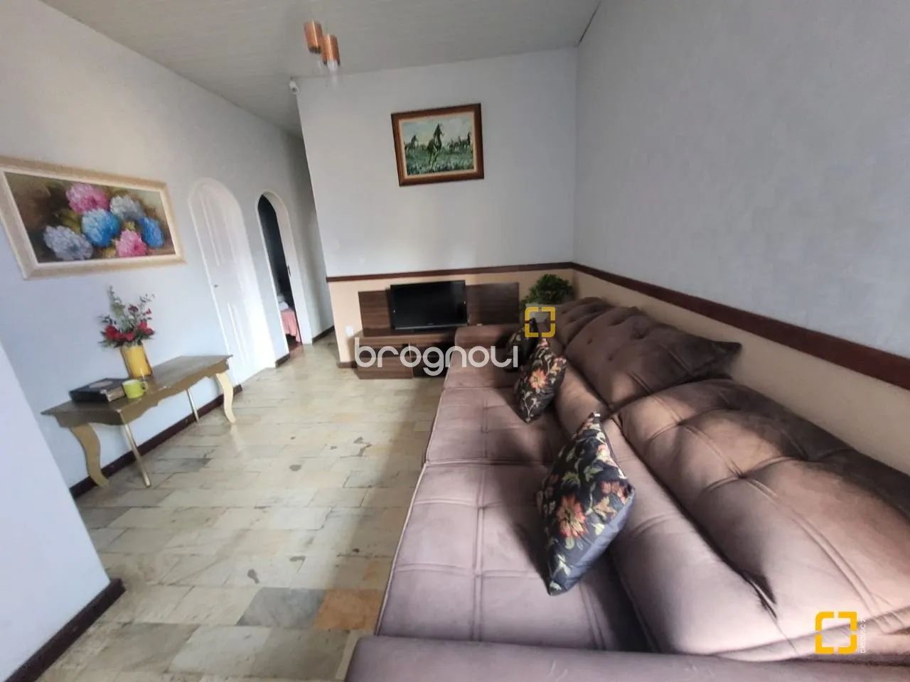 Casa residencial a venda com 3 dormitórios, edícula, 1 vaga de garagem - Centro - Fpolis -