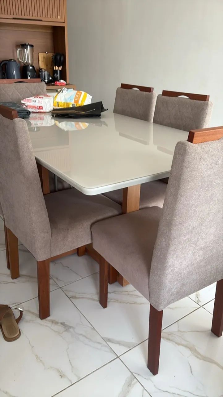 Mesa de jantar 6 lugares 