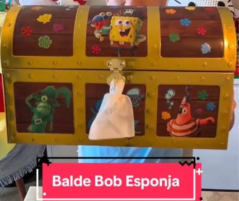 Baú Bob Esponja Calça Quadrada Balde de Pipoca em Metal Filme 2025 Oficial  - Foto 3