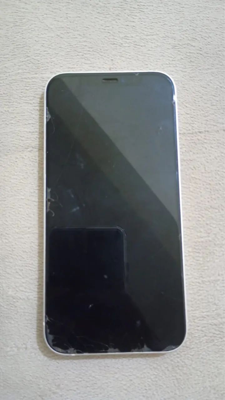 Iphone 12 - Foto 3