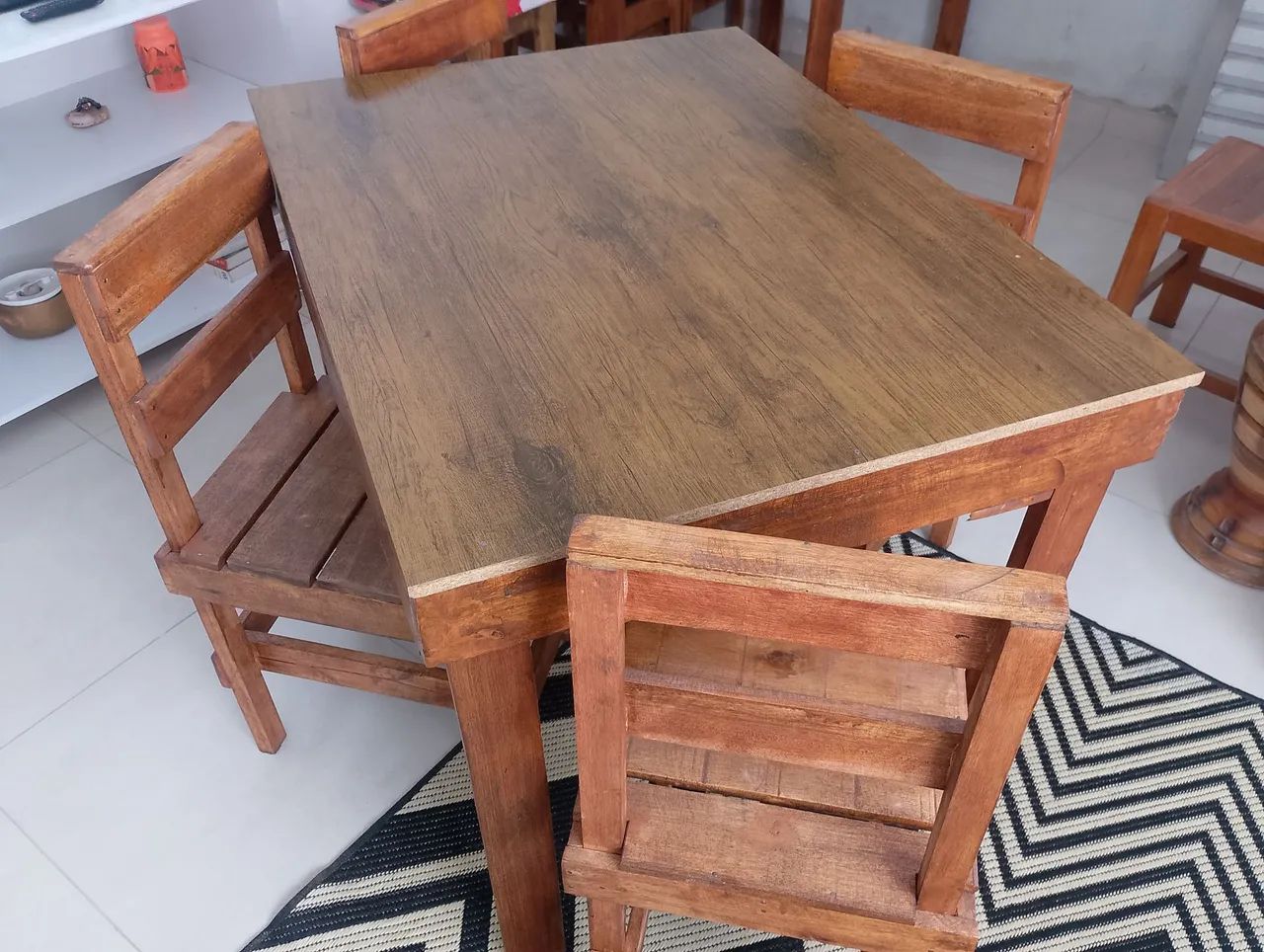 Mesa e cadeiras  - Foto 3