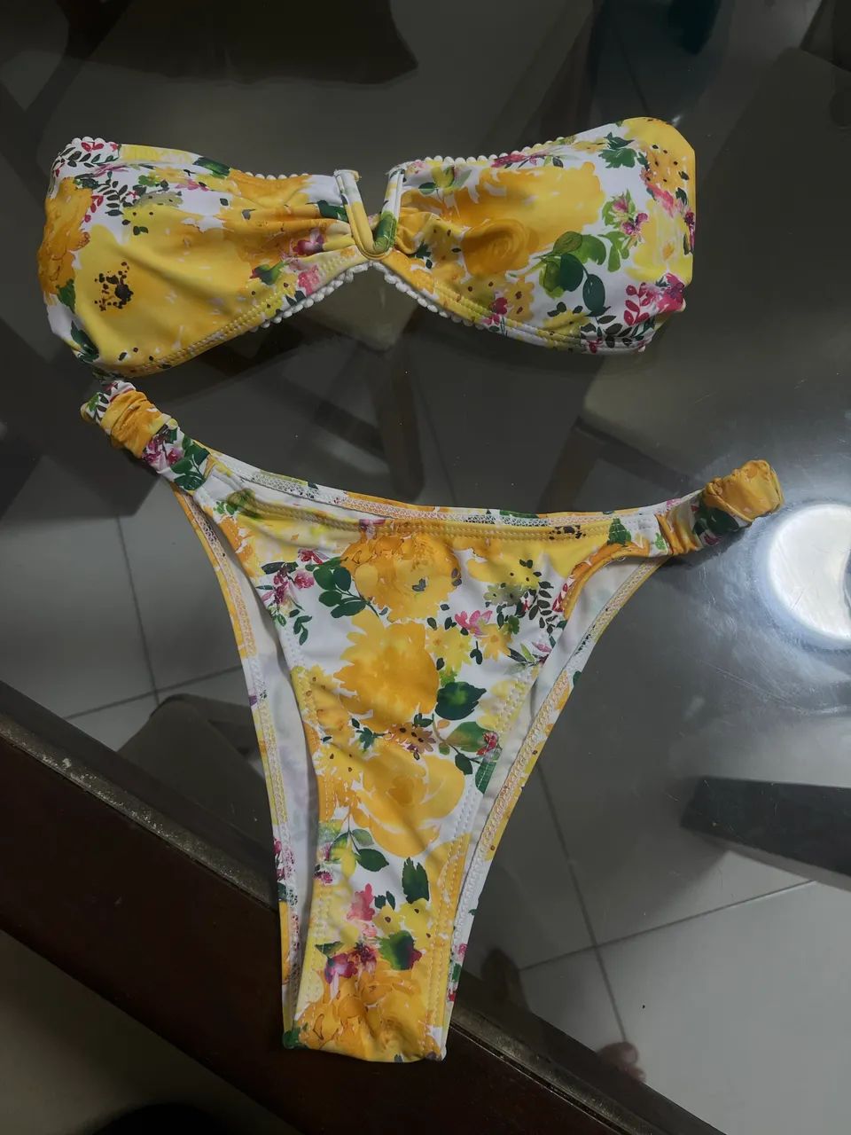 Roupa de banho, biquíni 