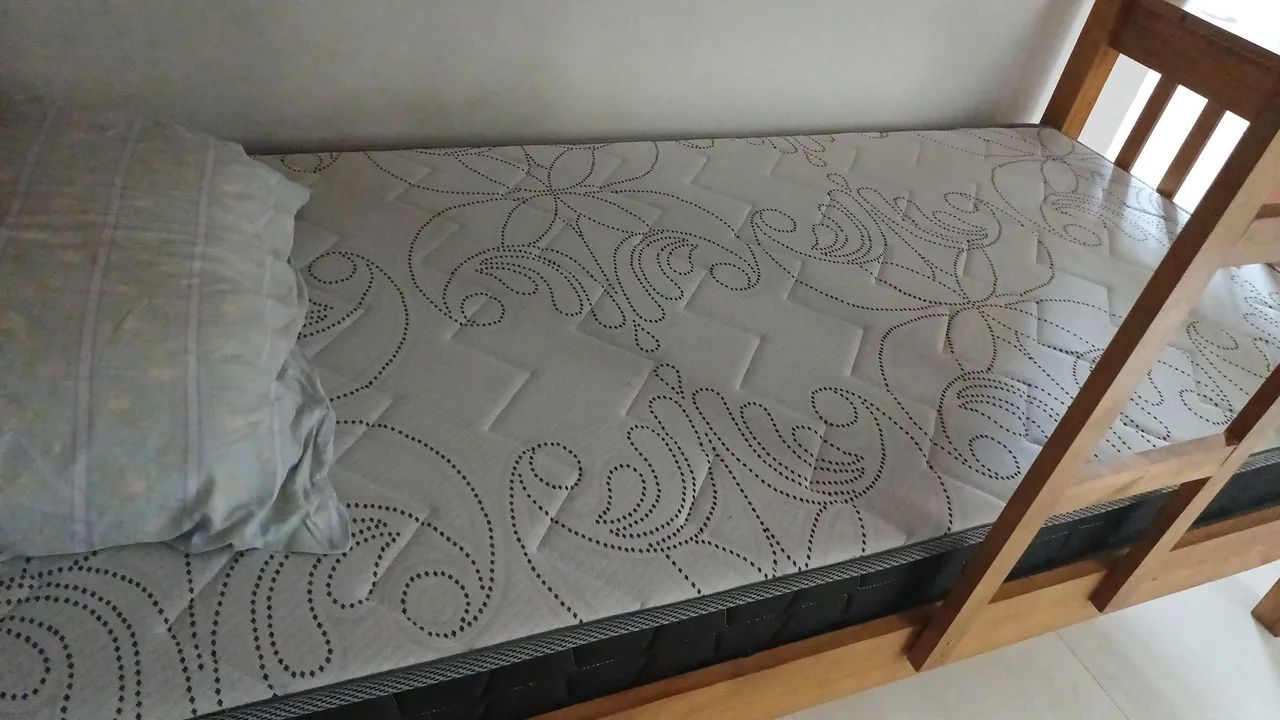 Beliche com colchão. - Foto 3