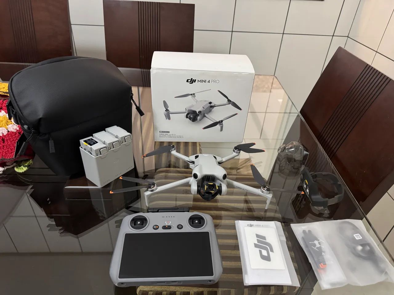 DRONE DJI MINI 4 PRO COMBO - IMPECÁVEL 