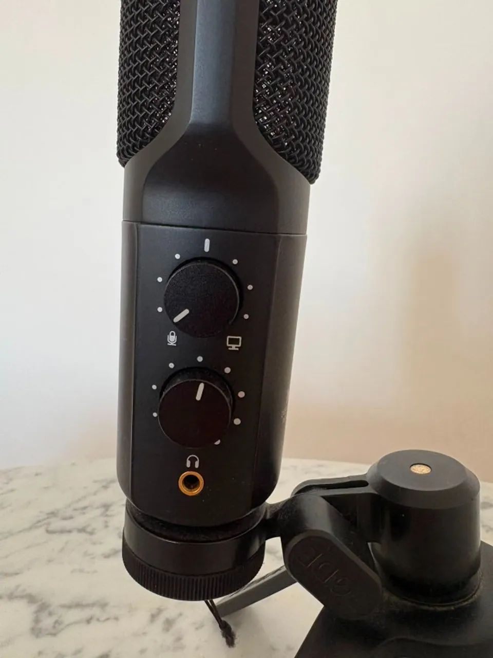 Røde NT_USB, microfone de estúdio  (completo com tripé) - Foto 3