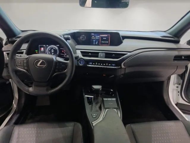 Lexus UX-250h Dynamic 2.0 16V Aut.(hybrid), foto 18 de 20