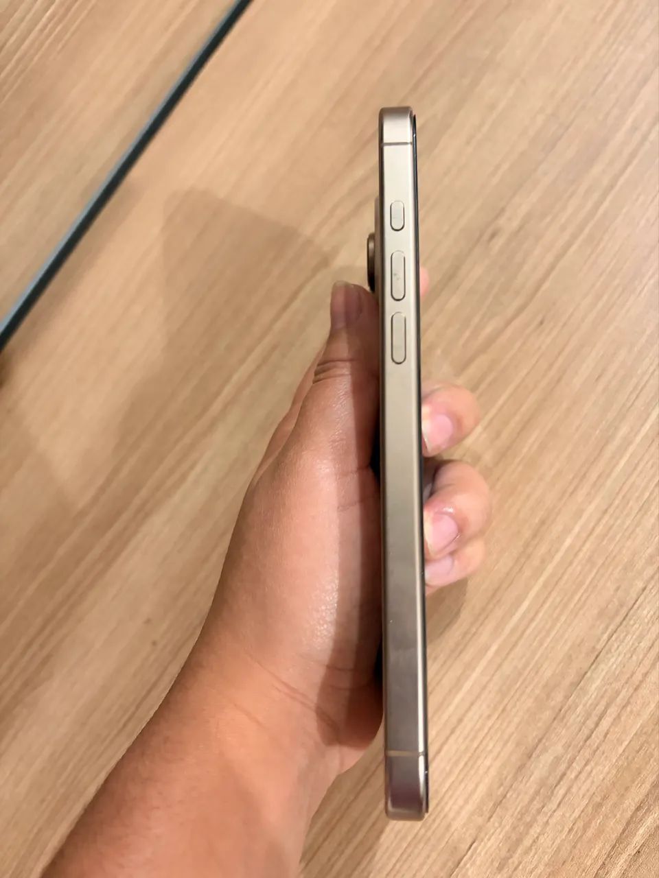 iPhone 16 Pro Max 256gb Desert titanium  - Foto 3