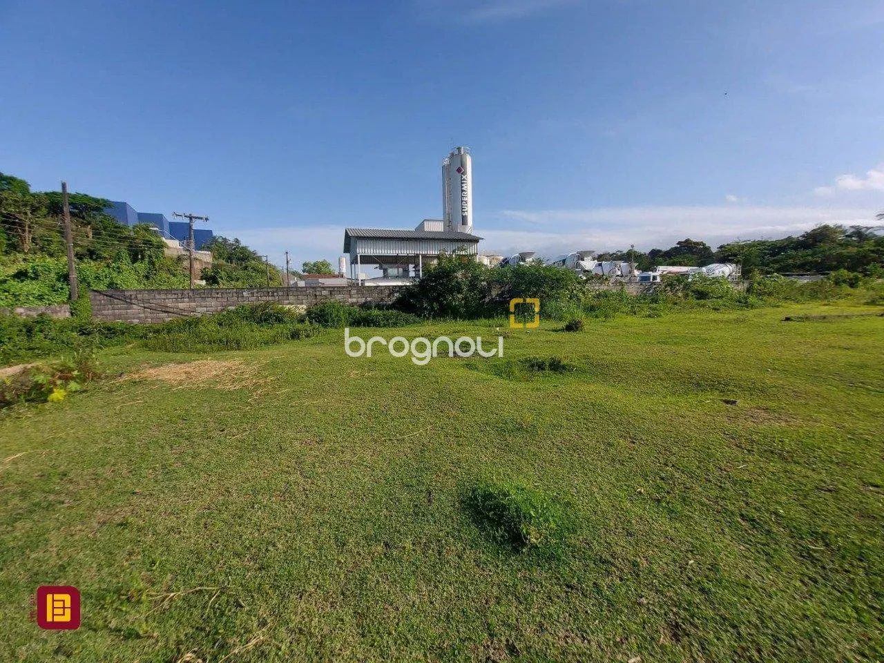 Terreno na área industrial de São José com viabilidade