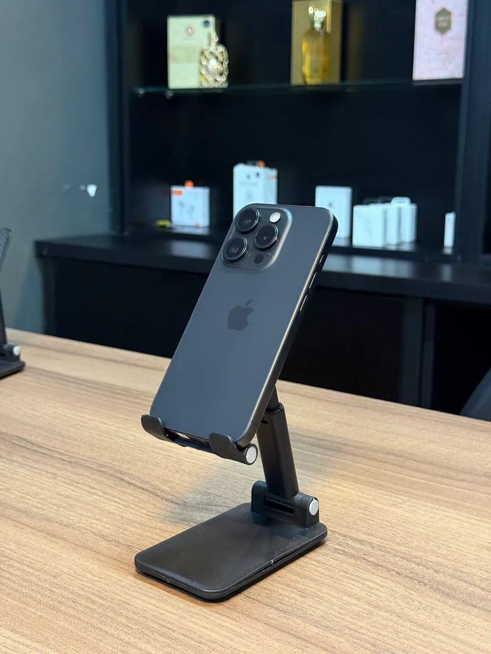 iPhone 15 Pro 256gb 91% 1 ano de garantia  - Foto 3