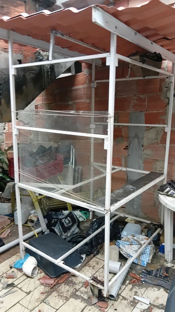 Ven_Se Uma Barraca e Um Micro Ondas 