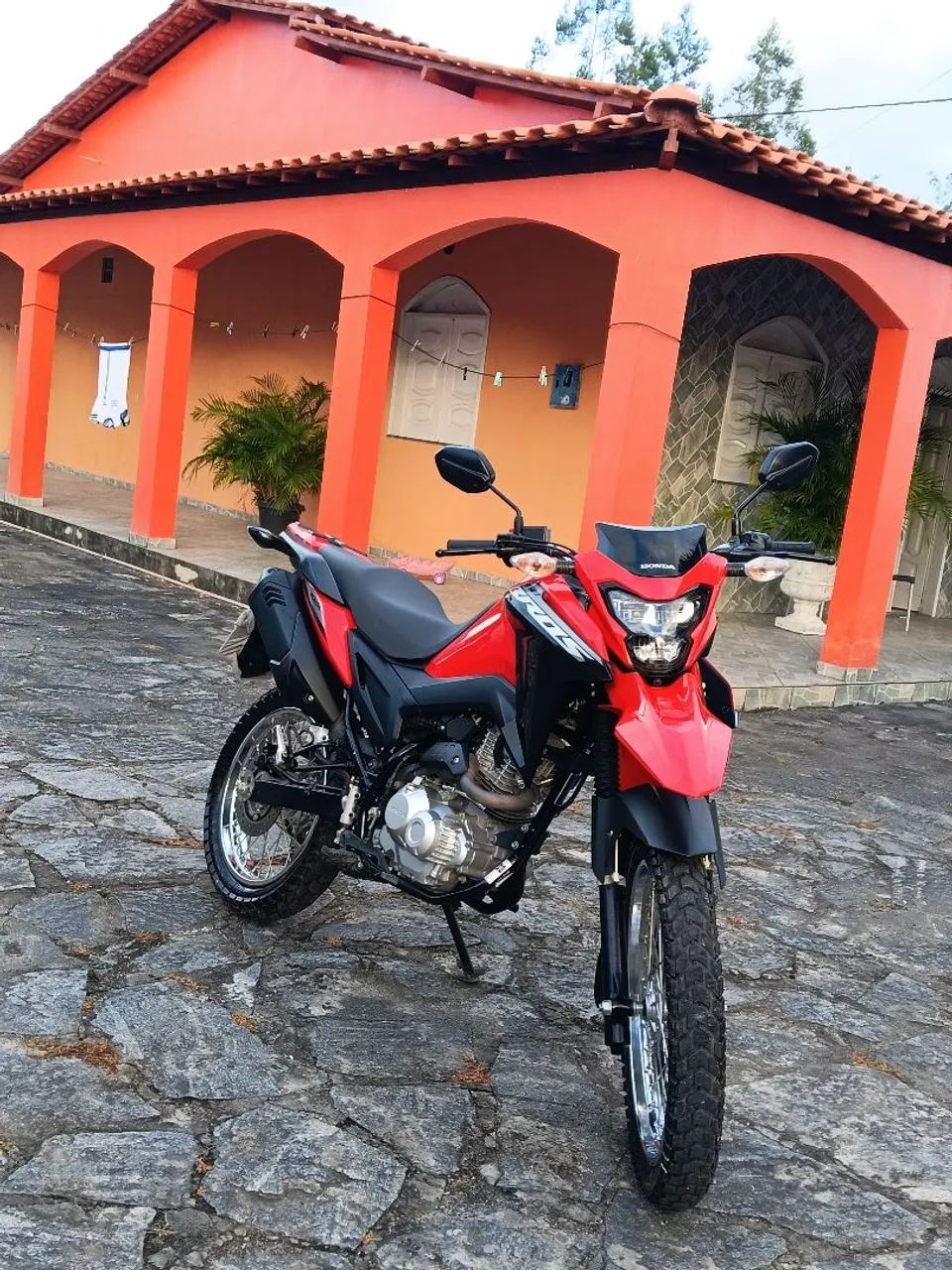 Bros 25/25 emplacada até setembro de 2027 - Foto 4
