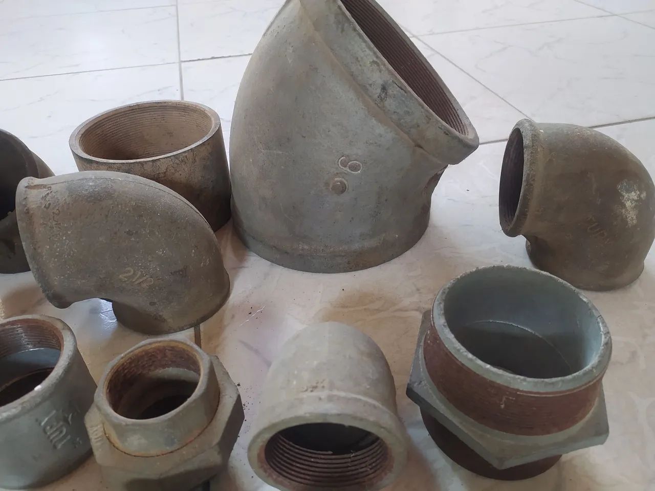 100 Conexões galvanizadas Tupy variadas  - Foto 2