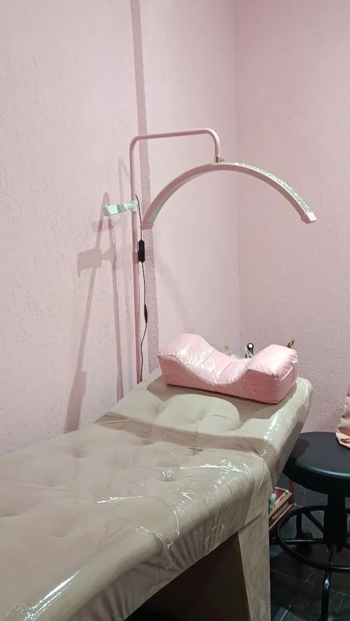 Vendo maca de luxo + iluminaria meia lua 