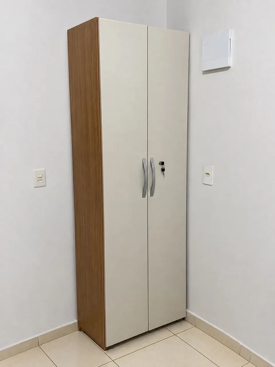 Armário multiuso