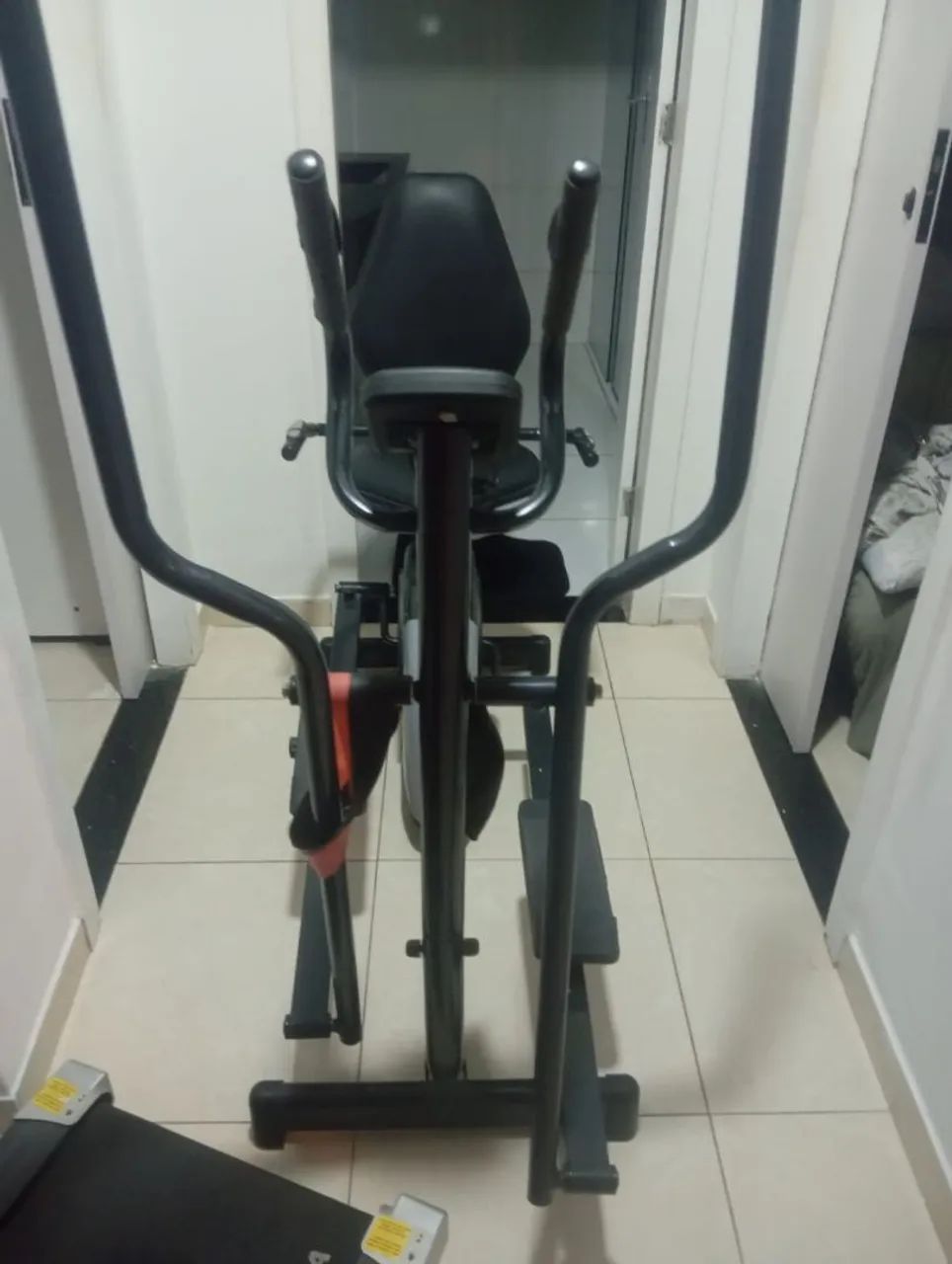 Esteira elétrica e bicicleta  - Foto 5
