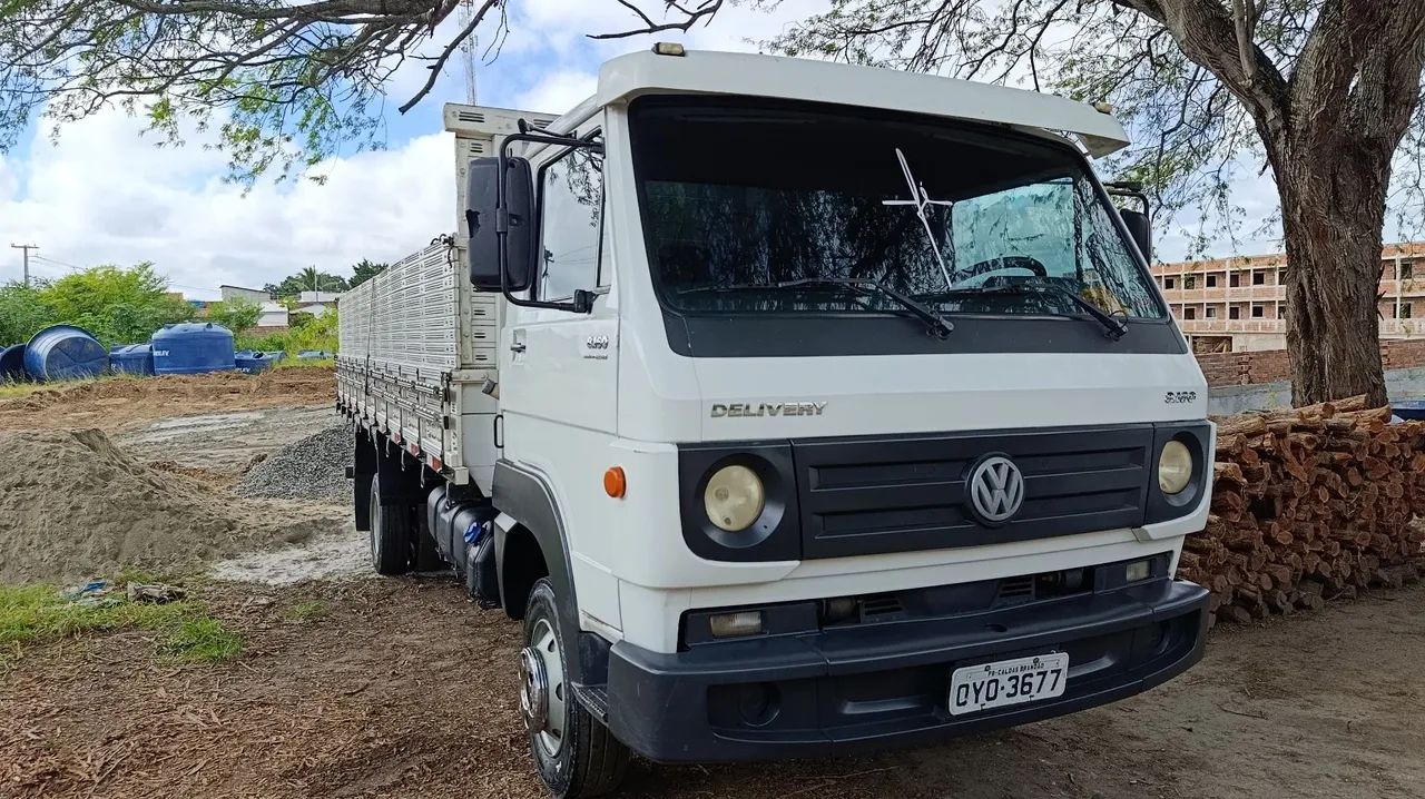 Caminhão 8.160