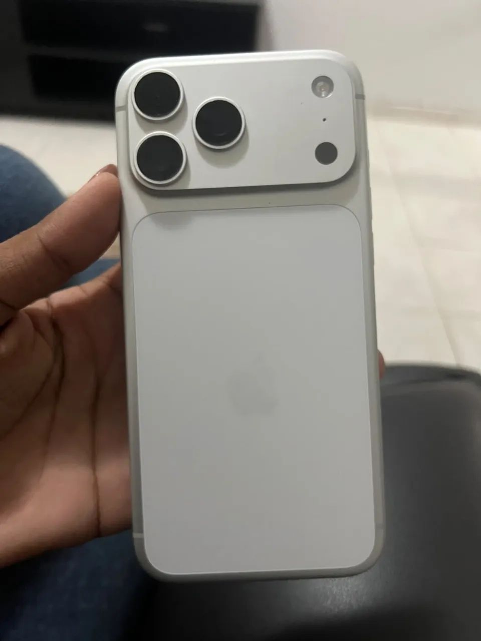 Vendo iPhone 17 pro max 
